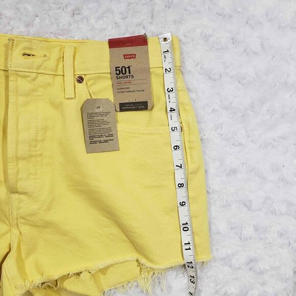 Levis 501 High Rise Yellow Denim Jean Shorts NWT womens size 30 summer everyday - Picture 7 of 11